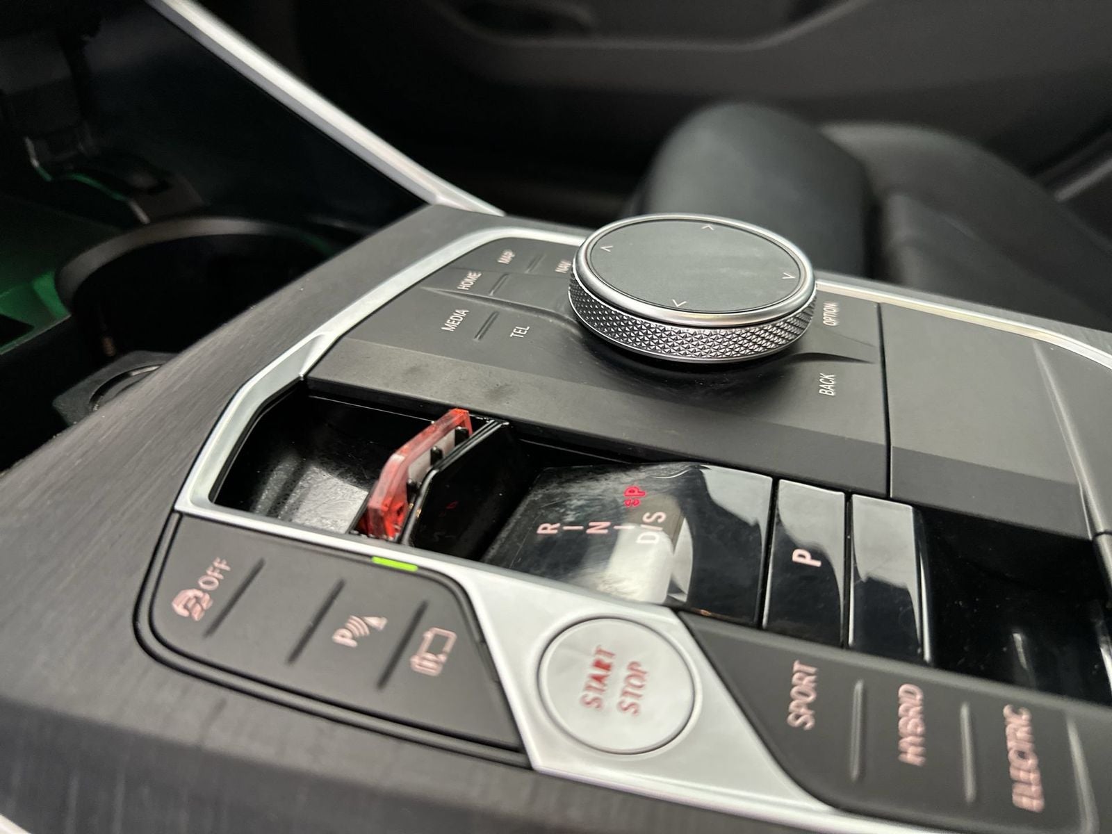 2024 BMW 3 Series 330e iPerformance