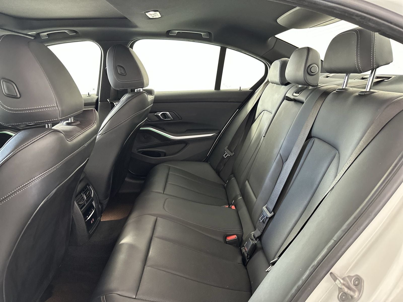 2024 BMW 3 Series 330e iPerformance