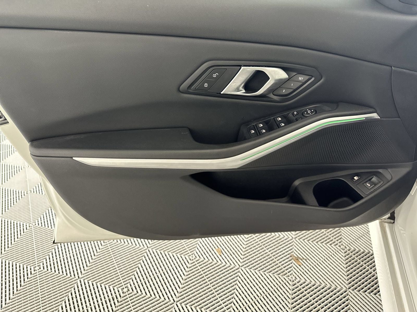 2024 BMW 3 Series 330e iPerformance