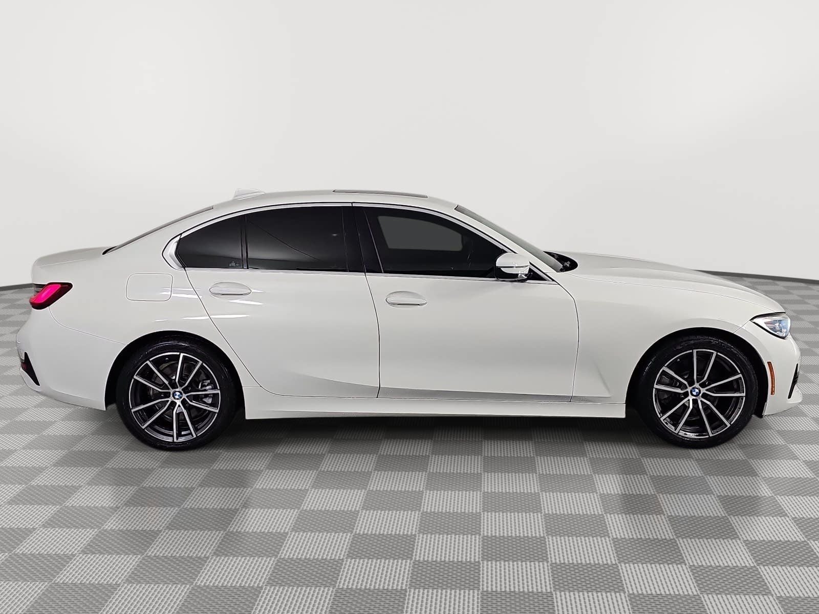 2021 BMW 3 Series 330e iPerformance