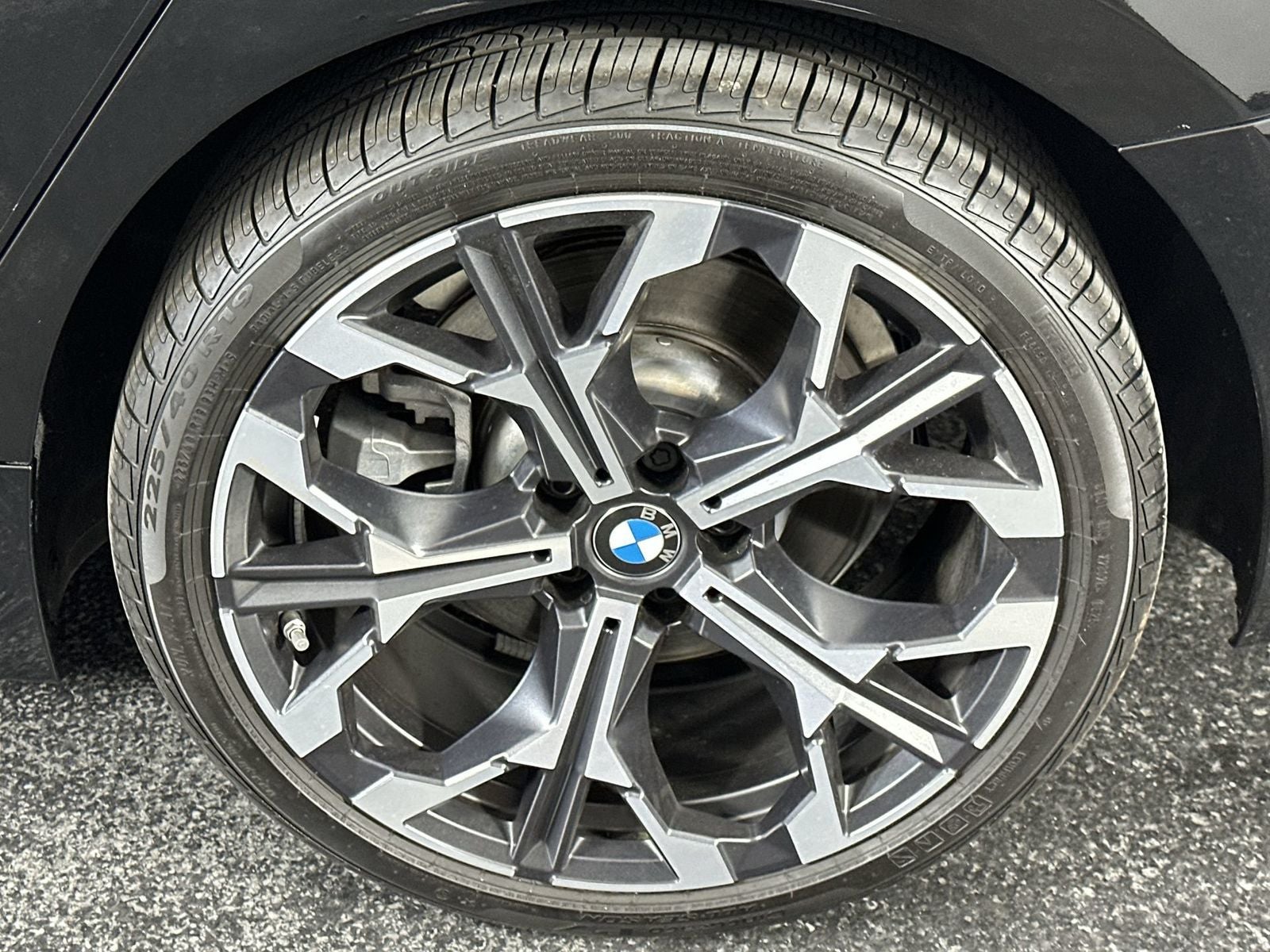 2025 BMW 3 Series 330i