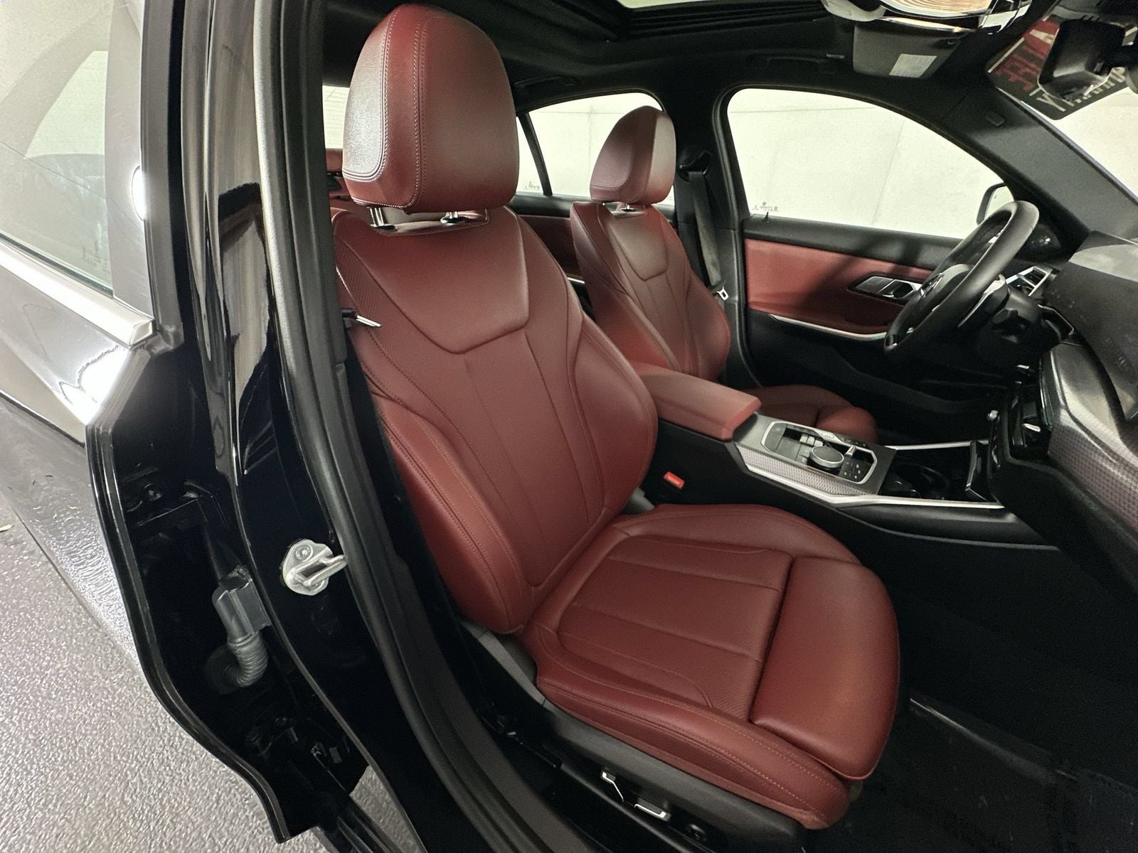 2025 BMW 3 Series 330i