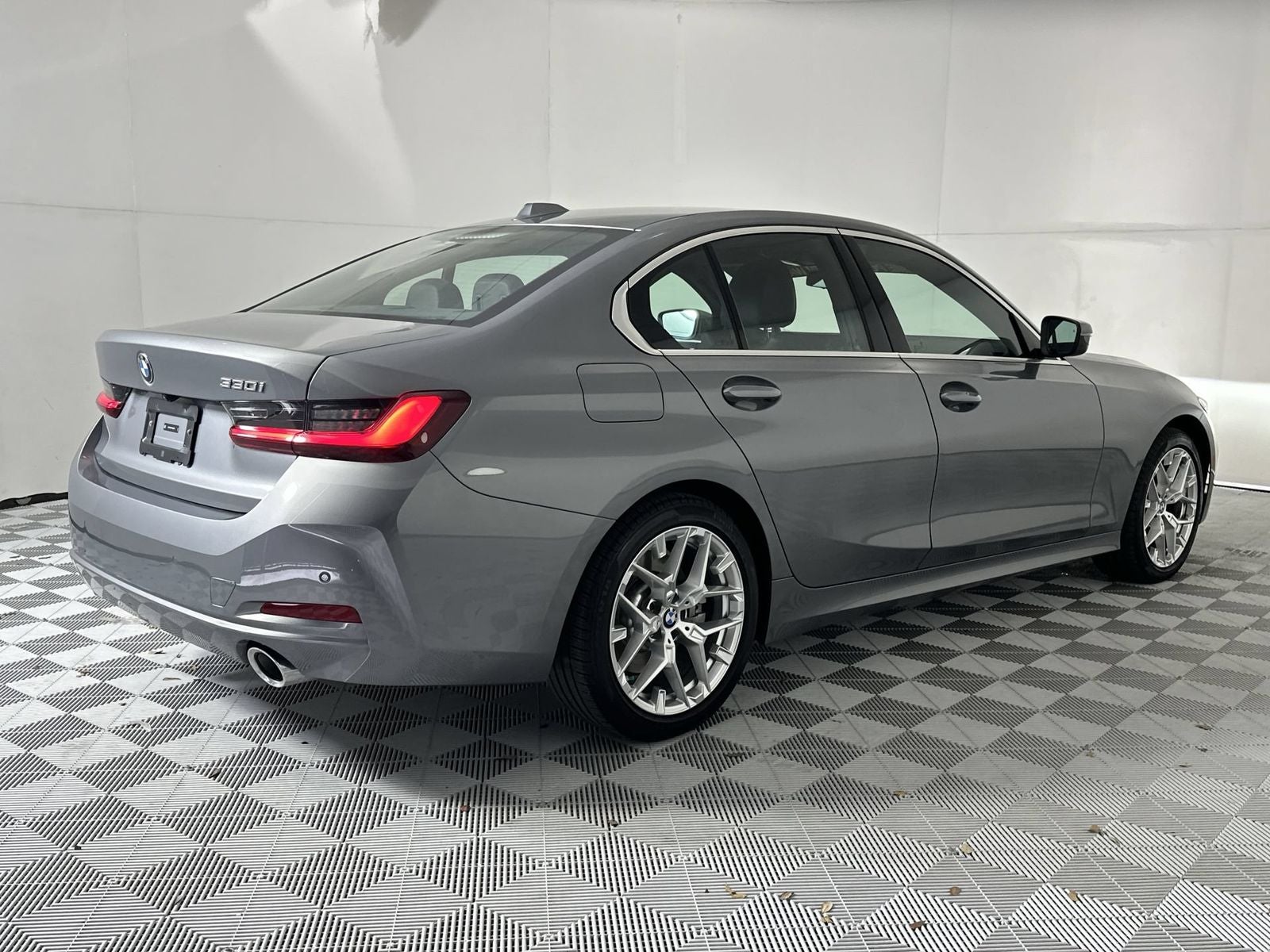 2026 BMW 3 Series 330i