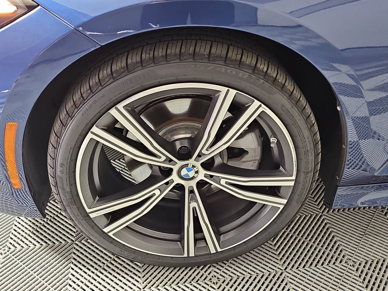 2023 BMW 3 Series 330i