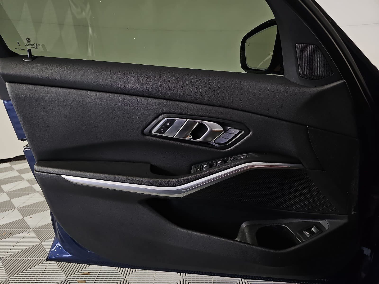 2023 BMW 3 Series 330i