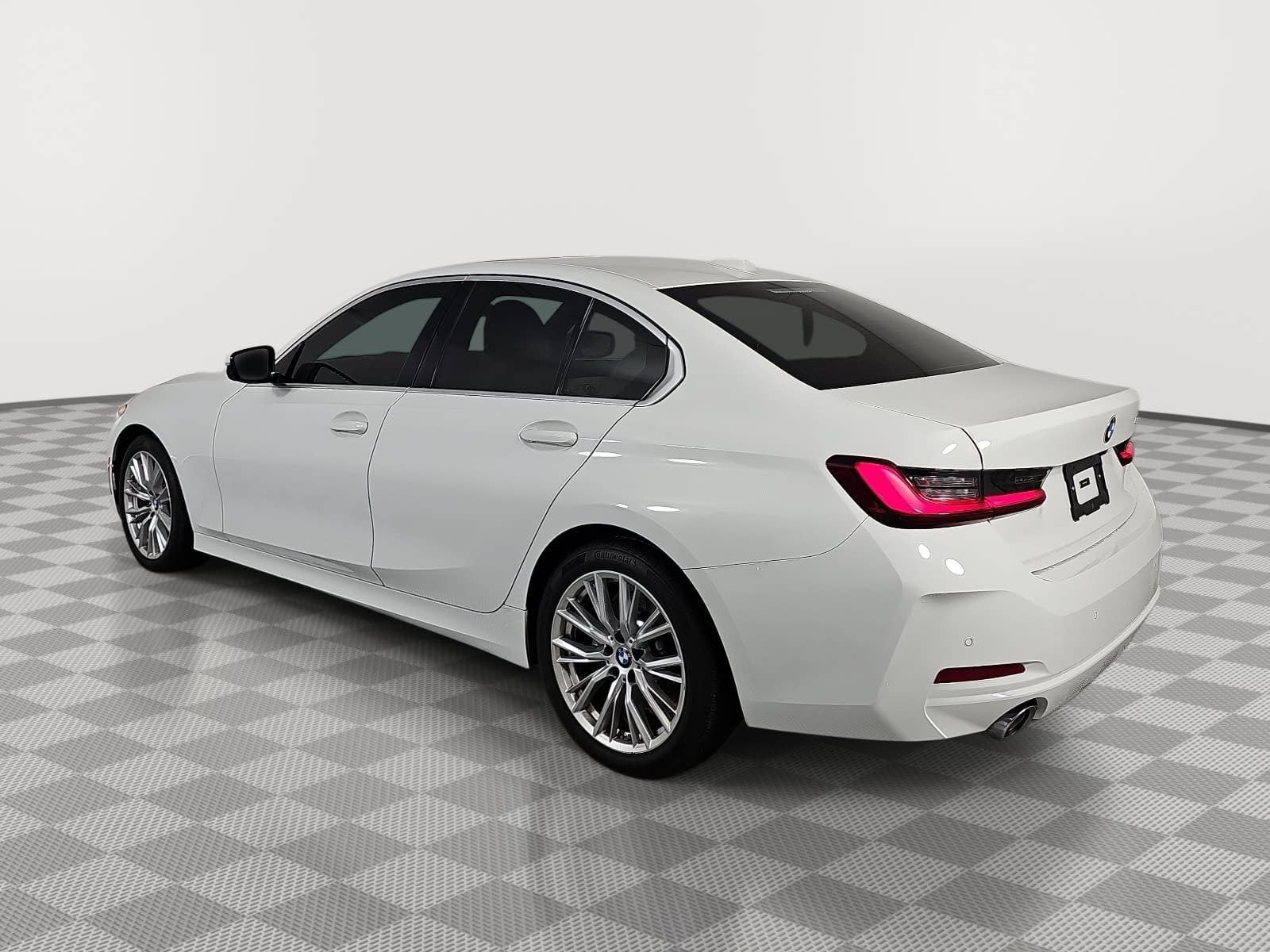 2024 BMW 3 Series 330i