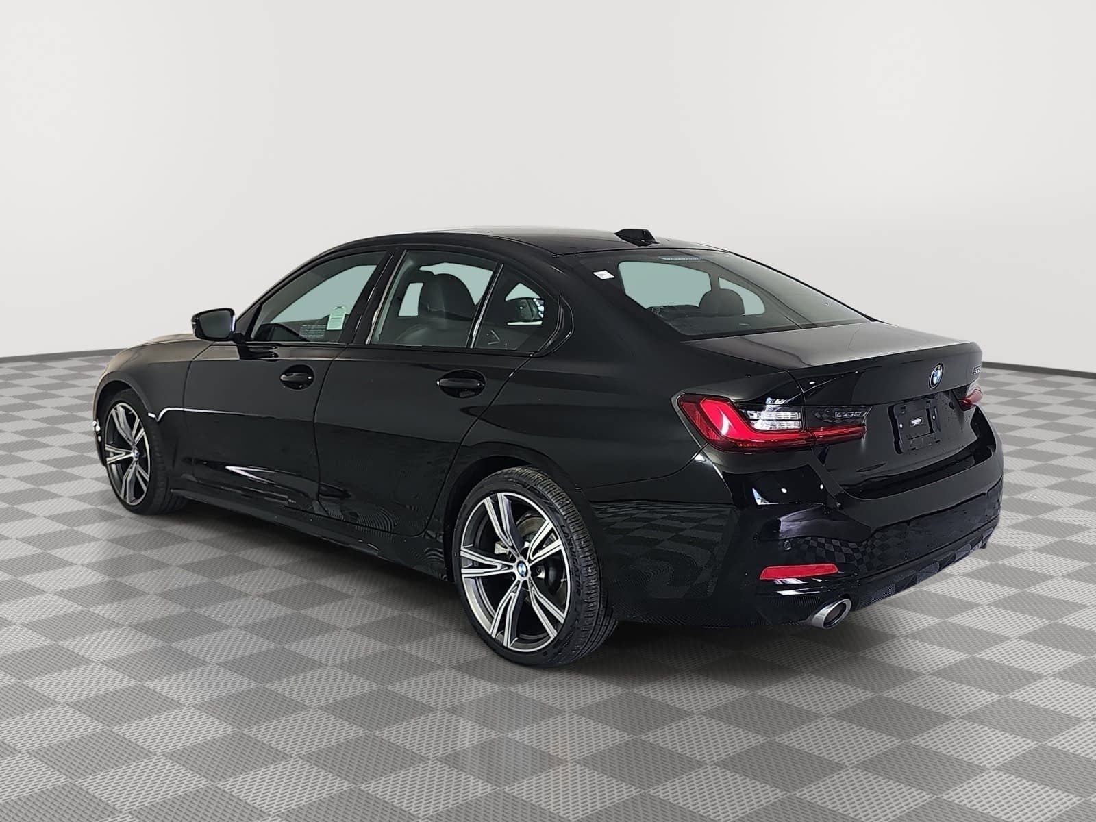 2023 BMW 3 Series 330i
