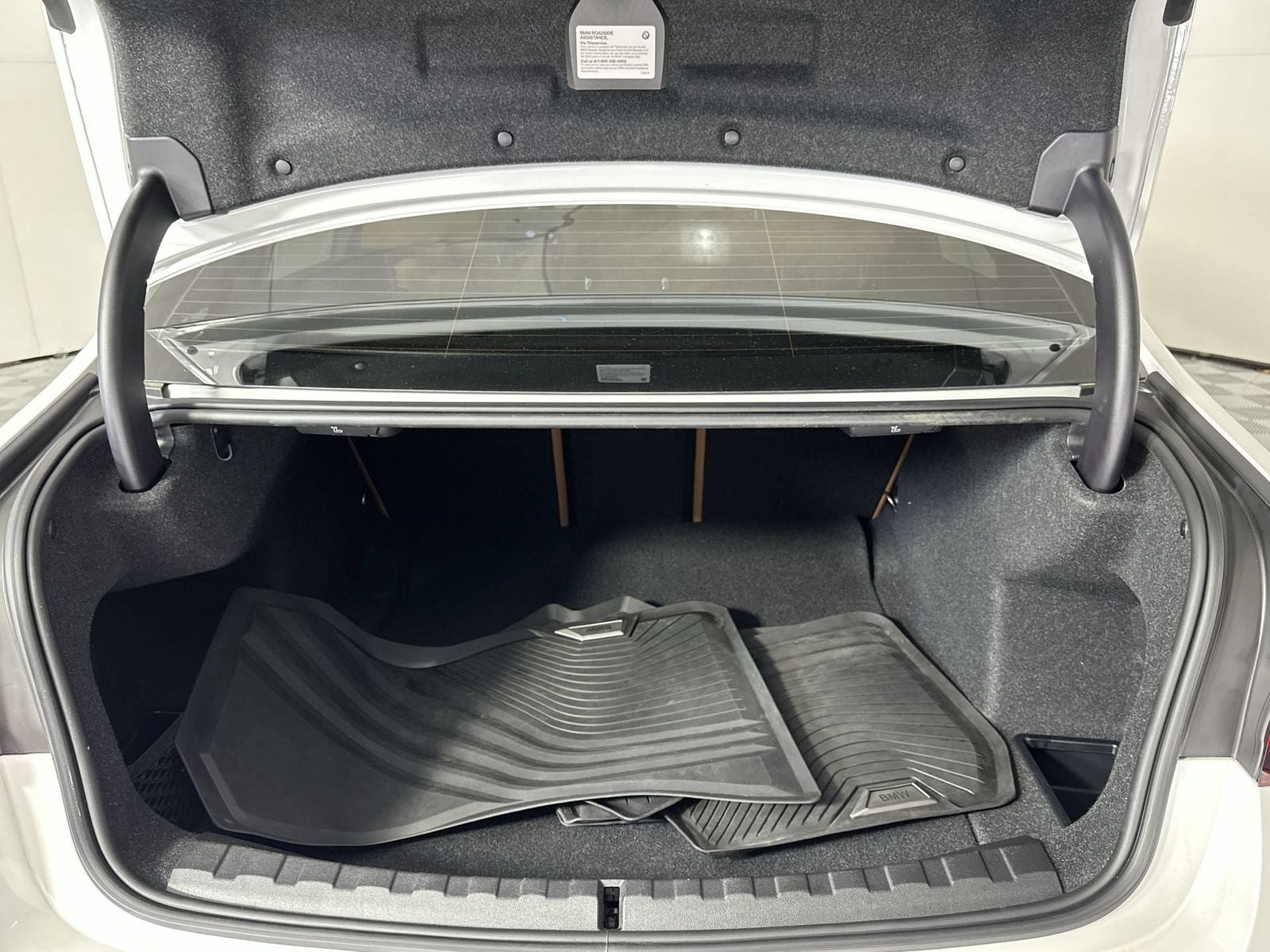 2024 BMW 3 Series 330i