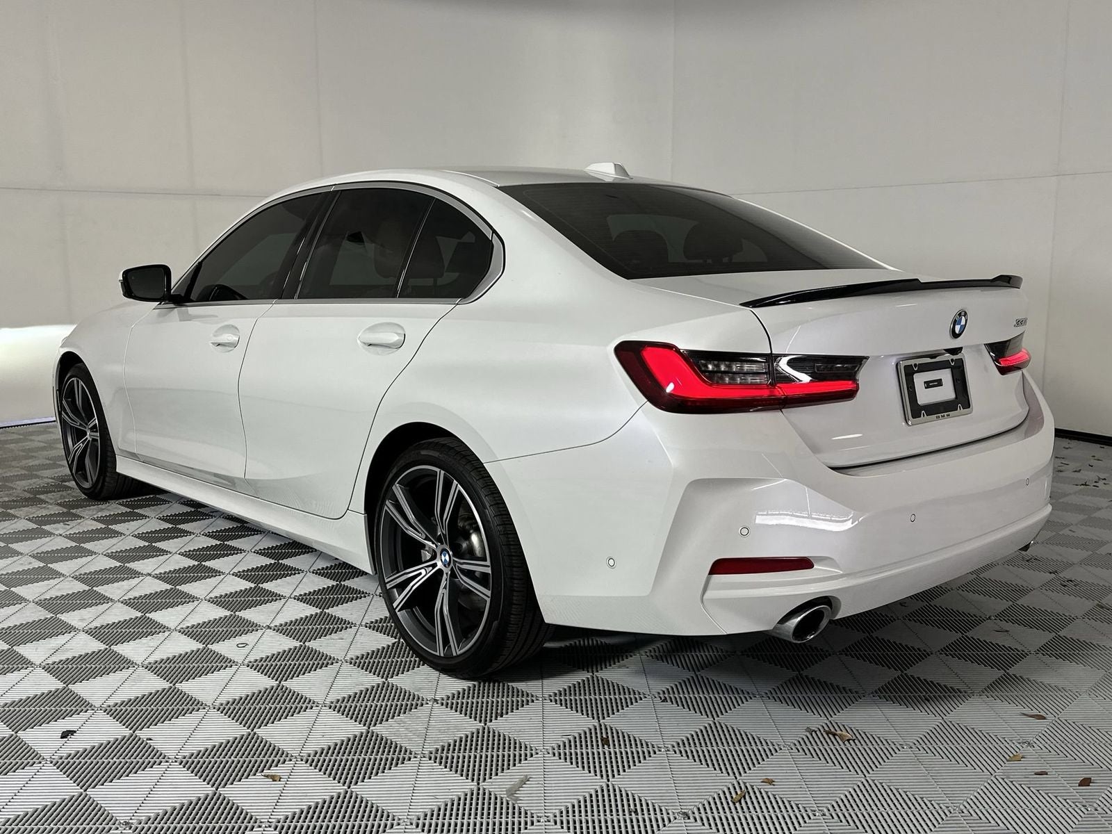 2024 BMW 3 Series 330i