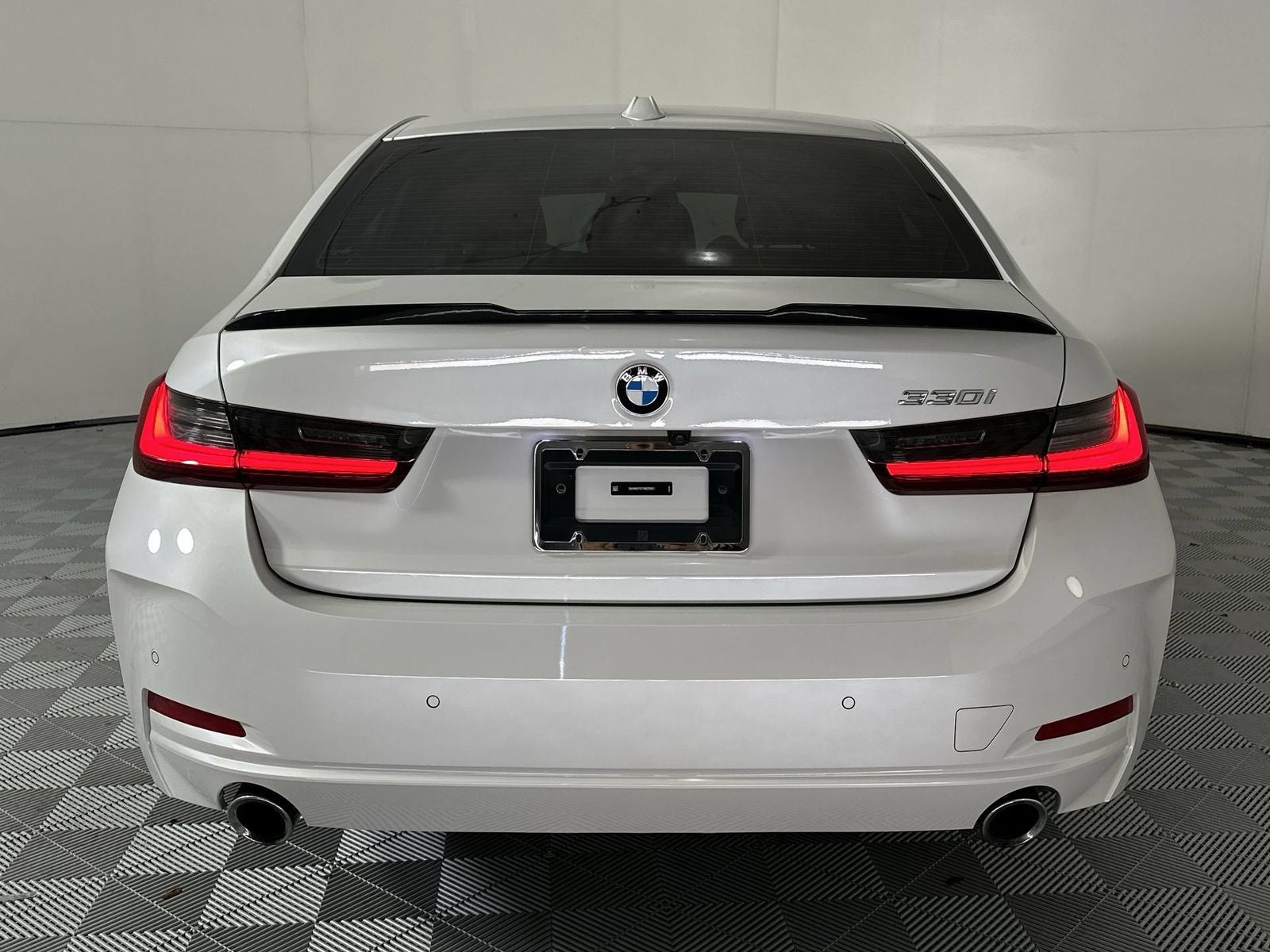 2024 BMW 3 Series 330i