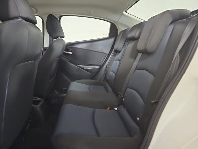 2019 Toyota Yaris LE