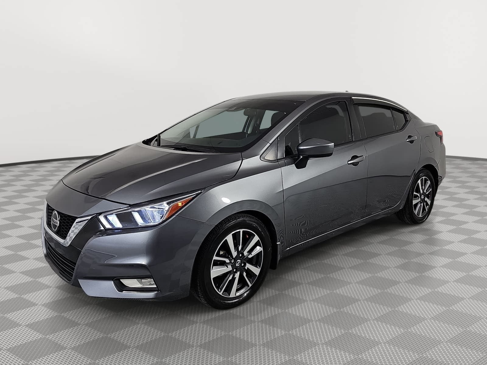 2022 Nissan Versa 1.6 SV