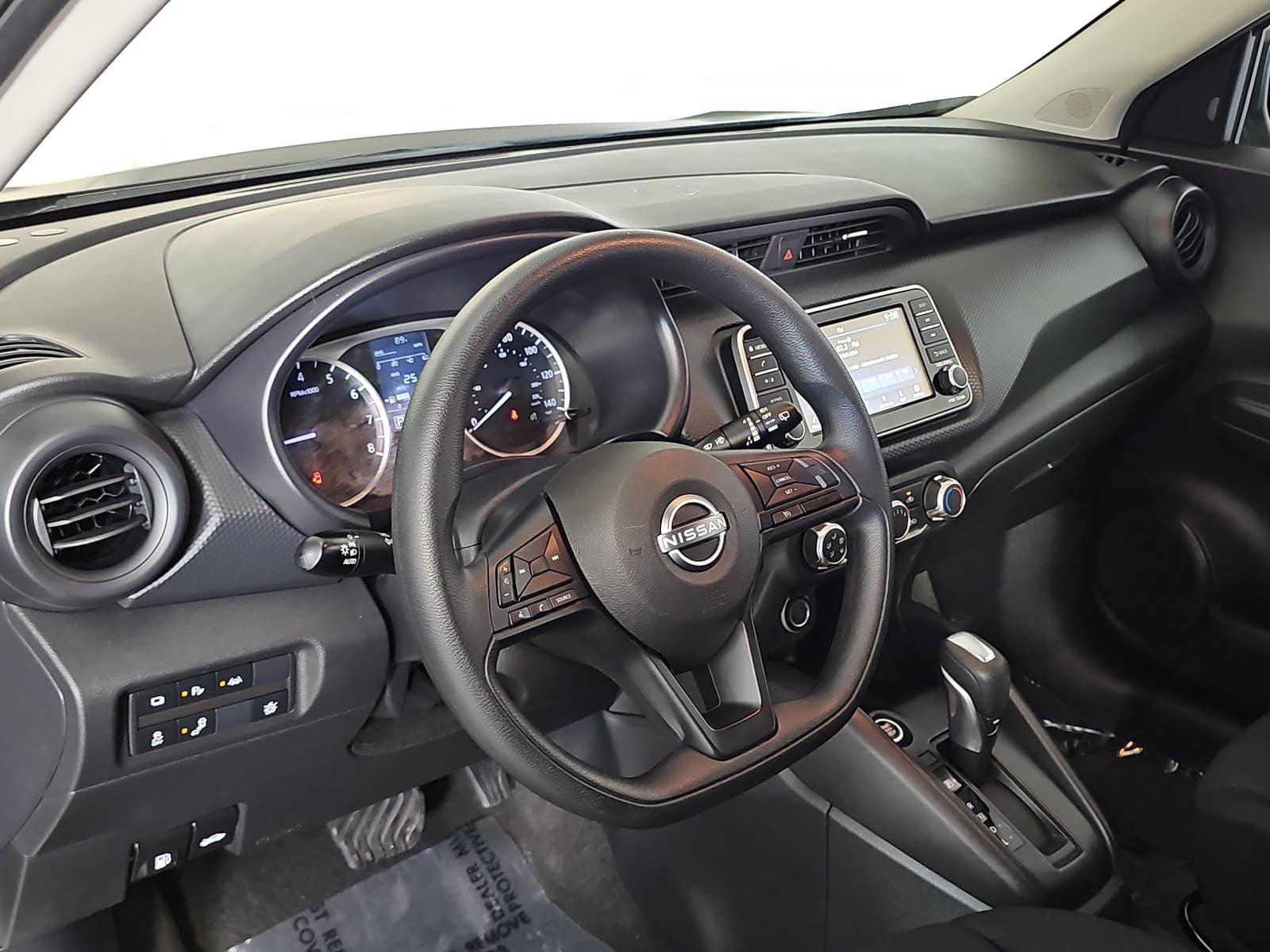 2023 Nissan Kicks S