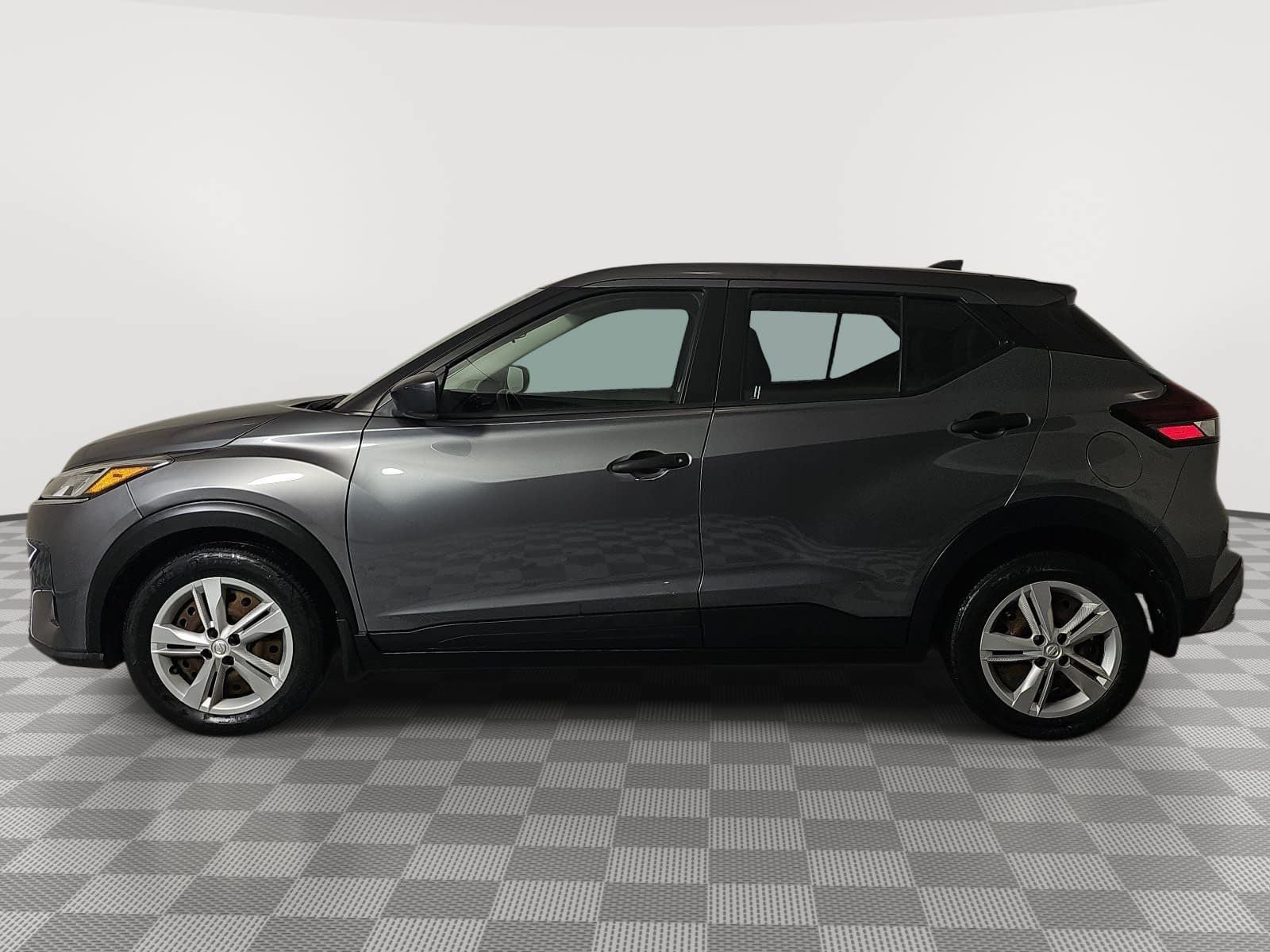 2023 Nissan Kicks S