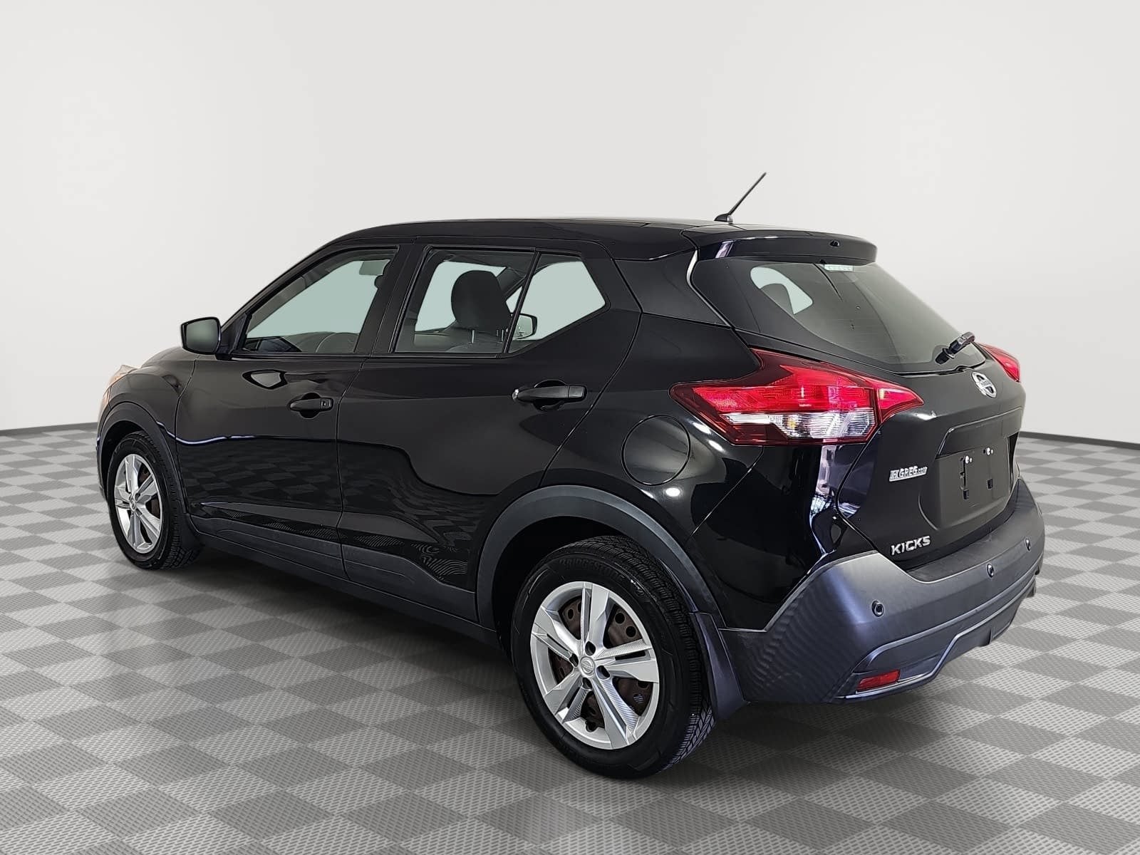 2020 Nissan Kicks S
