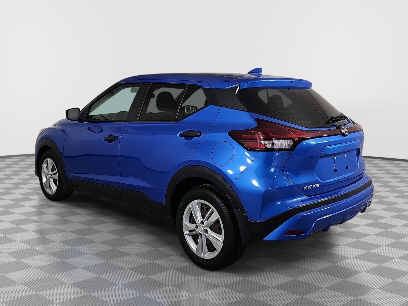 2023 Nissan Kicks S