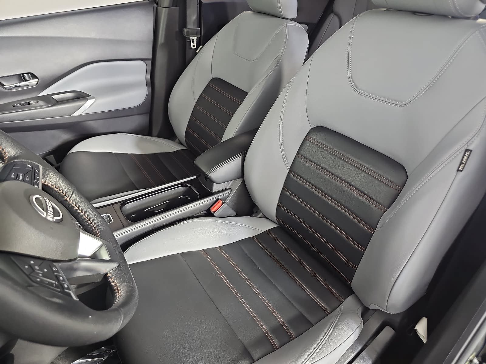 2022 Nissan Kicks SR