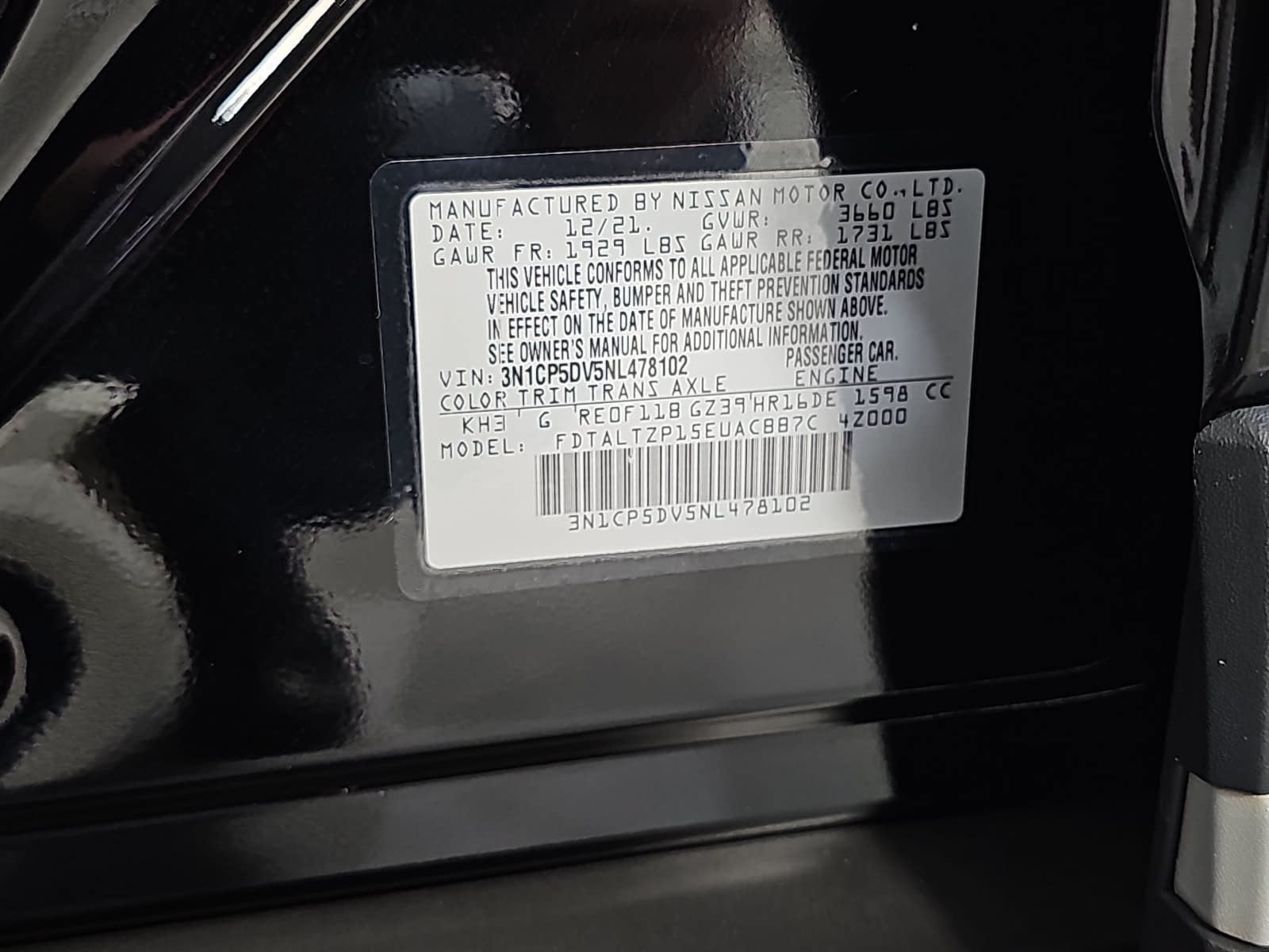 2022 Nissan Kicks SR