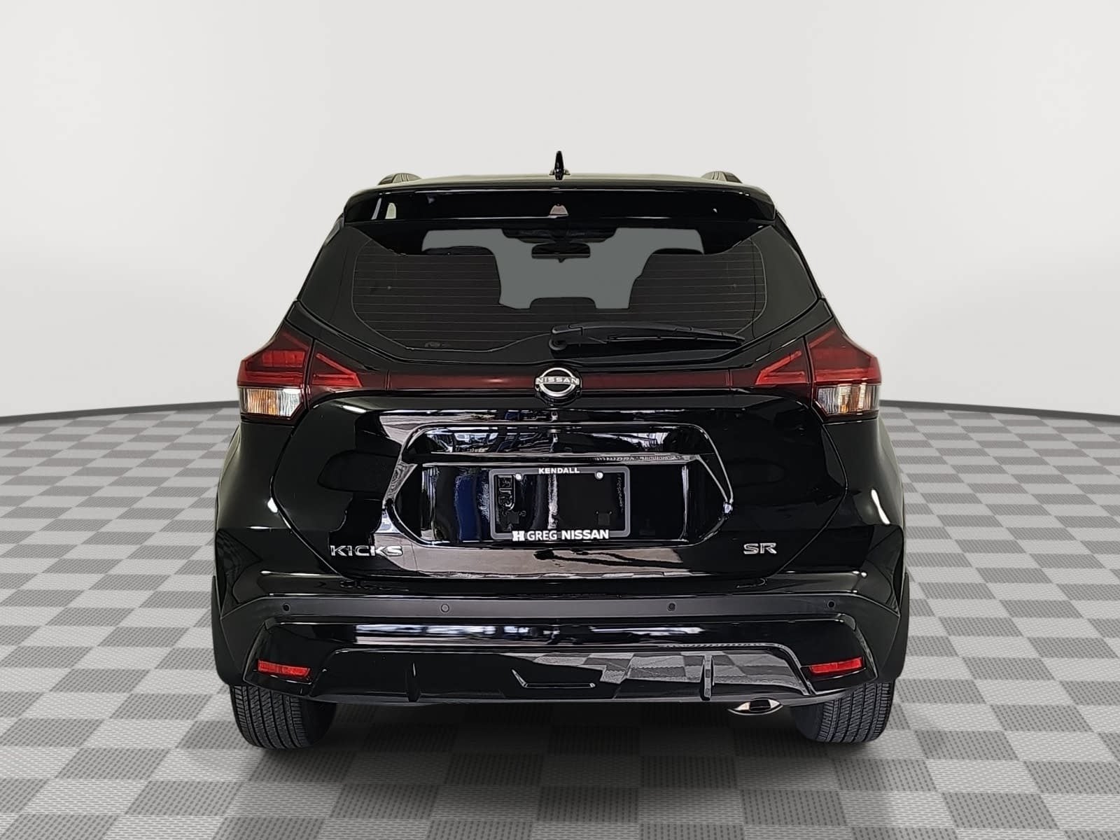 2022 Nissan Kicks SR