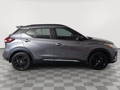 2021 Nissan Kicks SR
