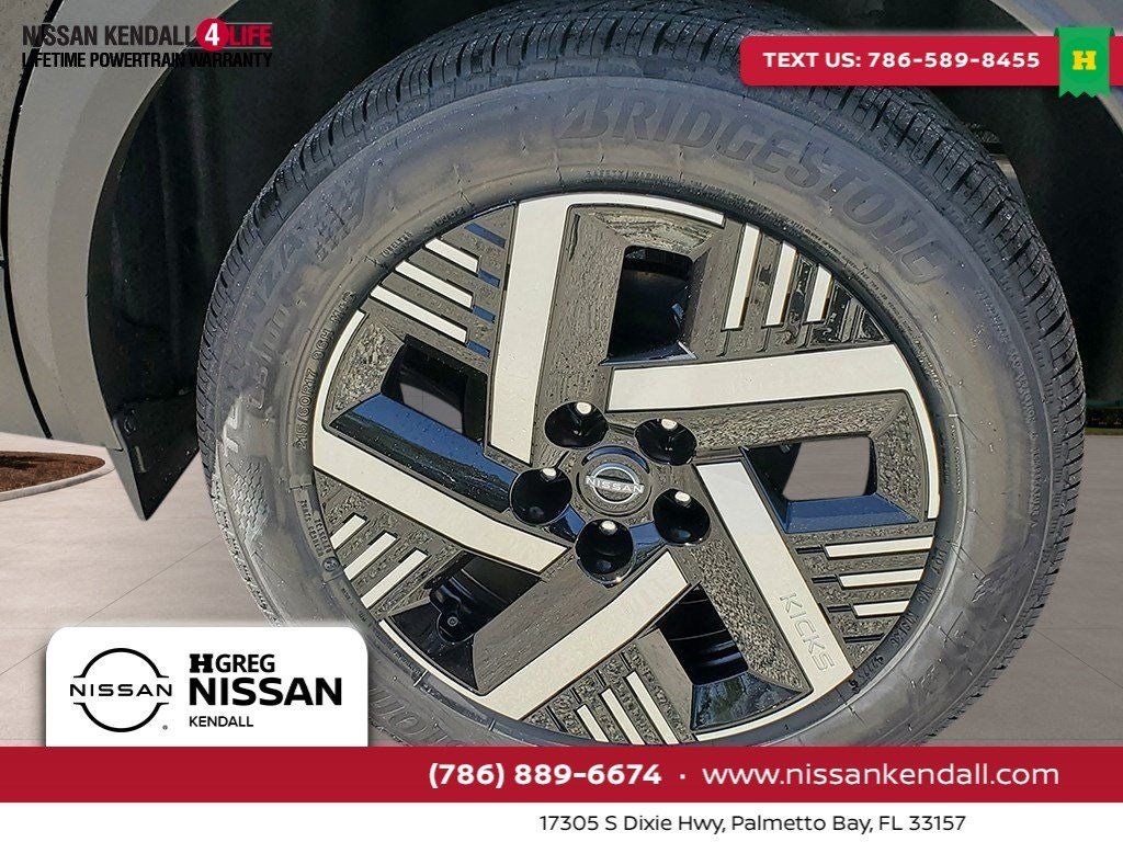 2026 Nissan Kicks SV
