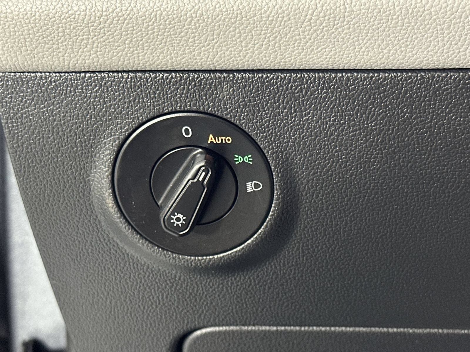 2022 Volkswagen Taos 1.5T SEL