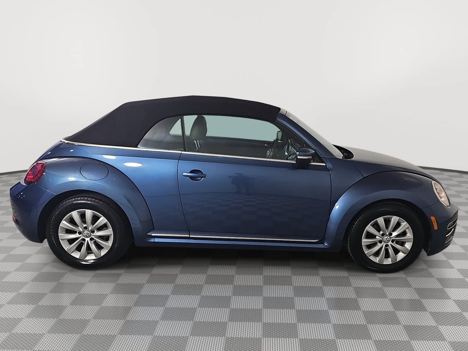 2019 Volkswagen Beetle Convertible S