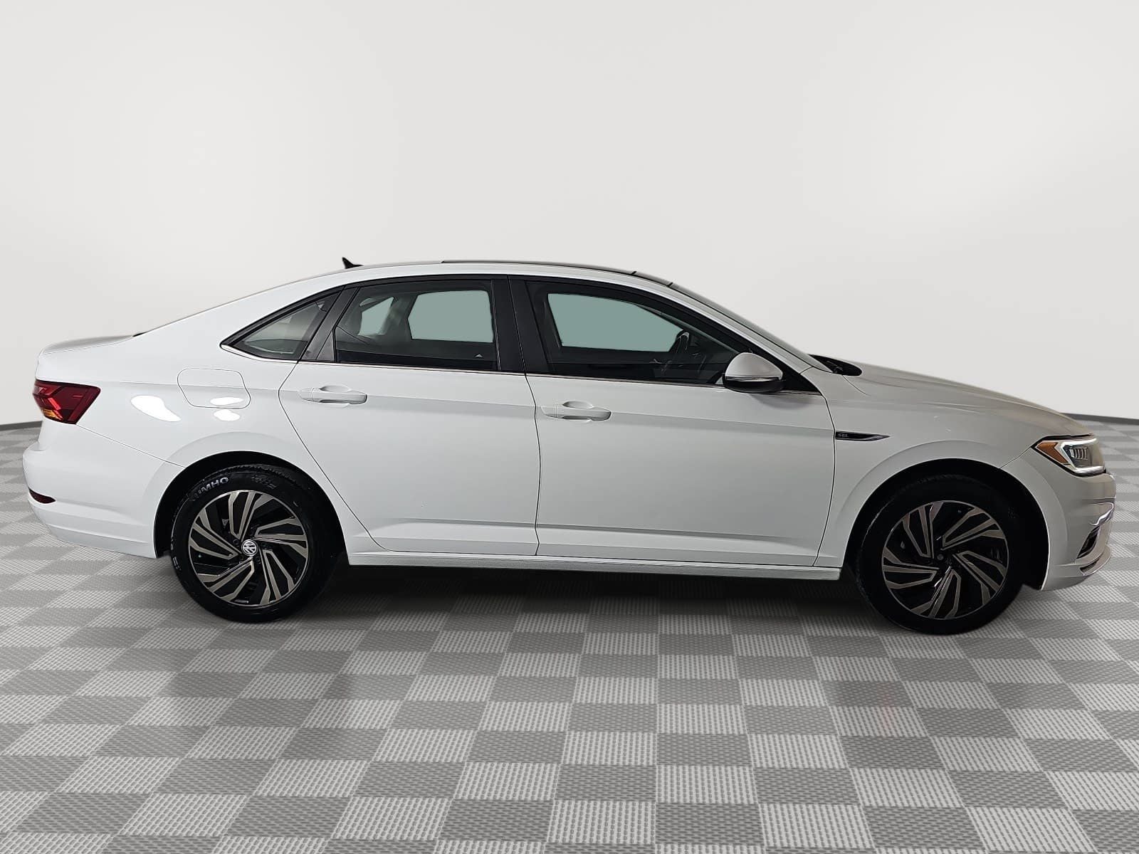 2019 Volkswagen Jetta SEL Premium