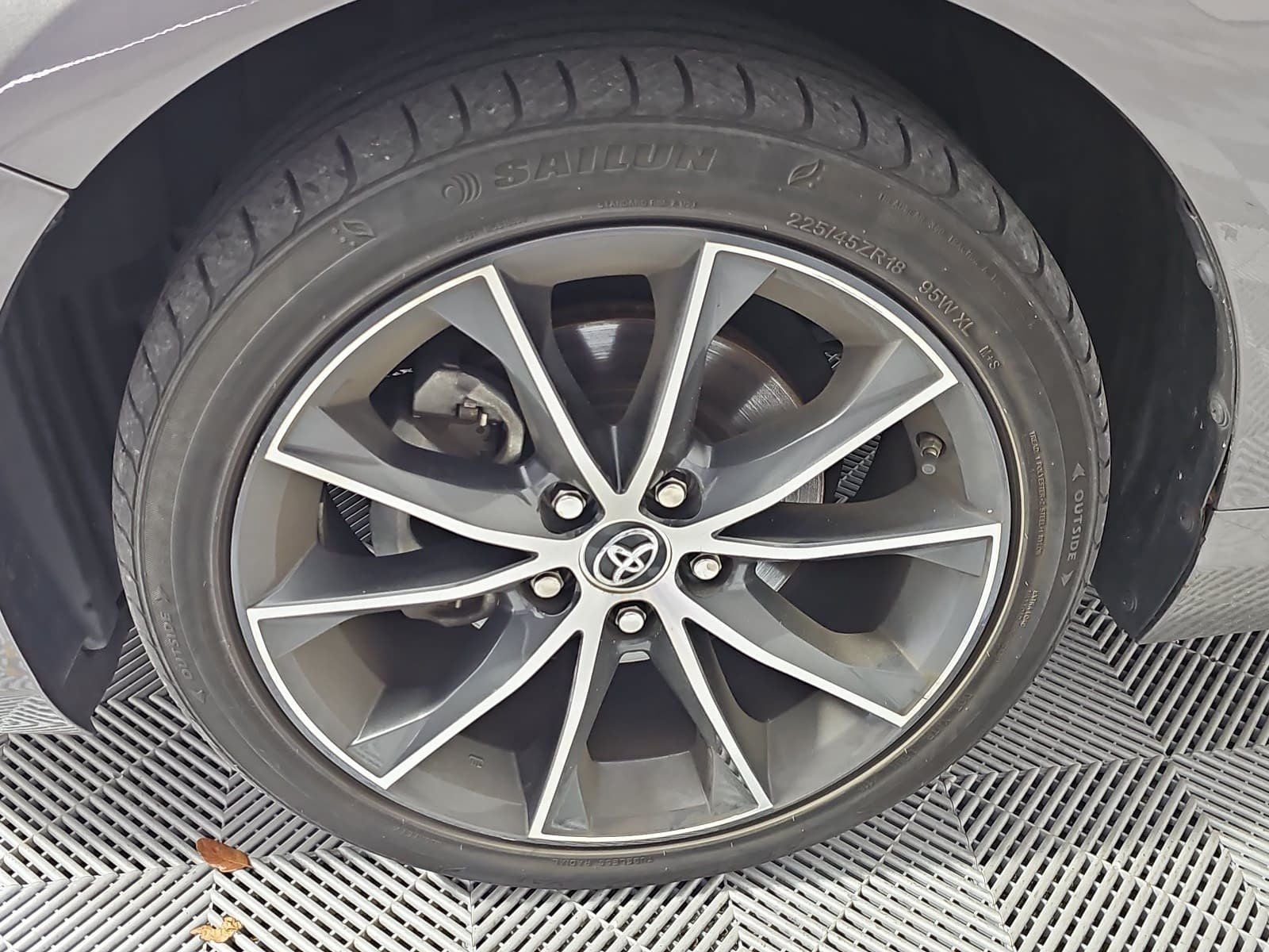 2016 Toyota Camry XSE