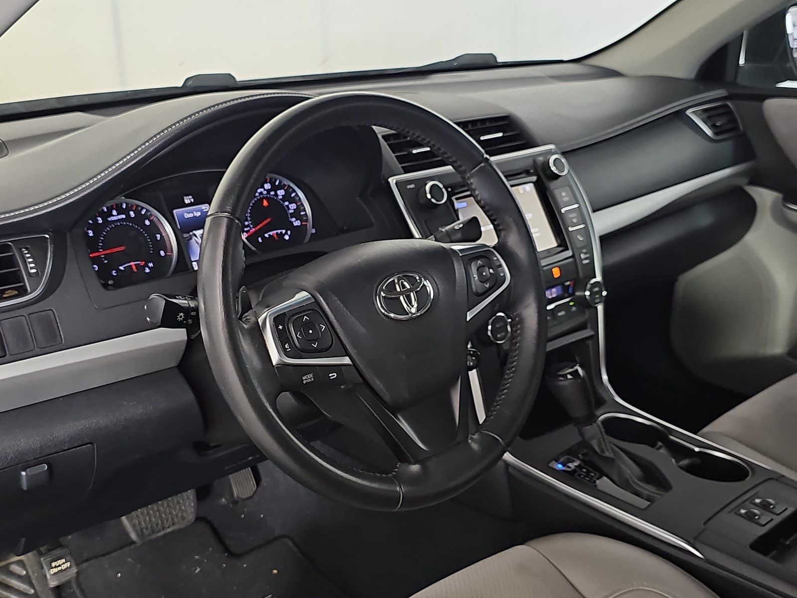 2016 Toyota Camry XSE