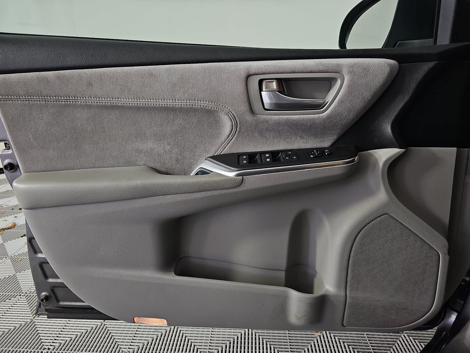 2016 Toyota Camry XSE