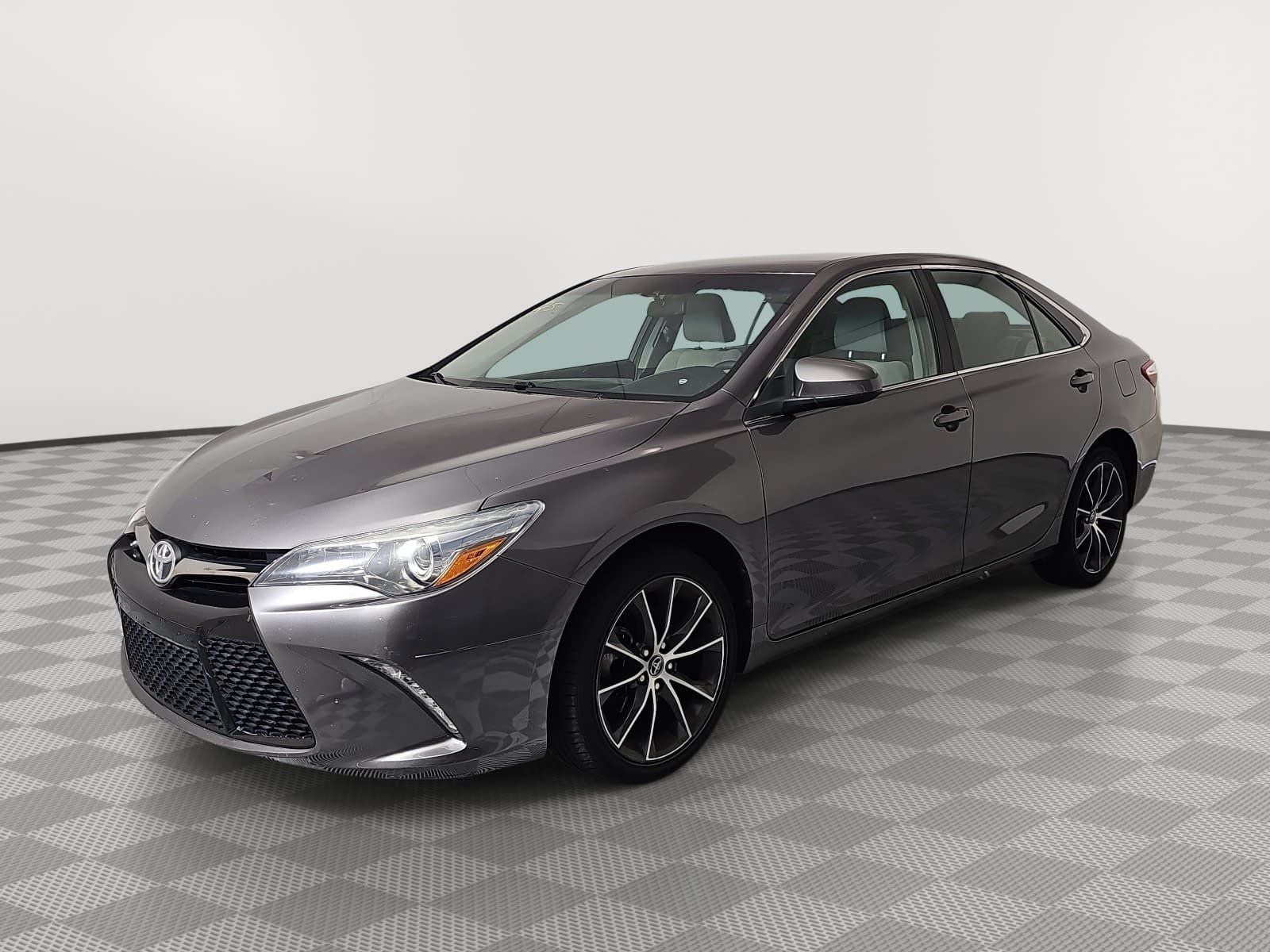 2016 Toyota Camry XSE