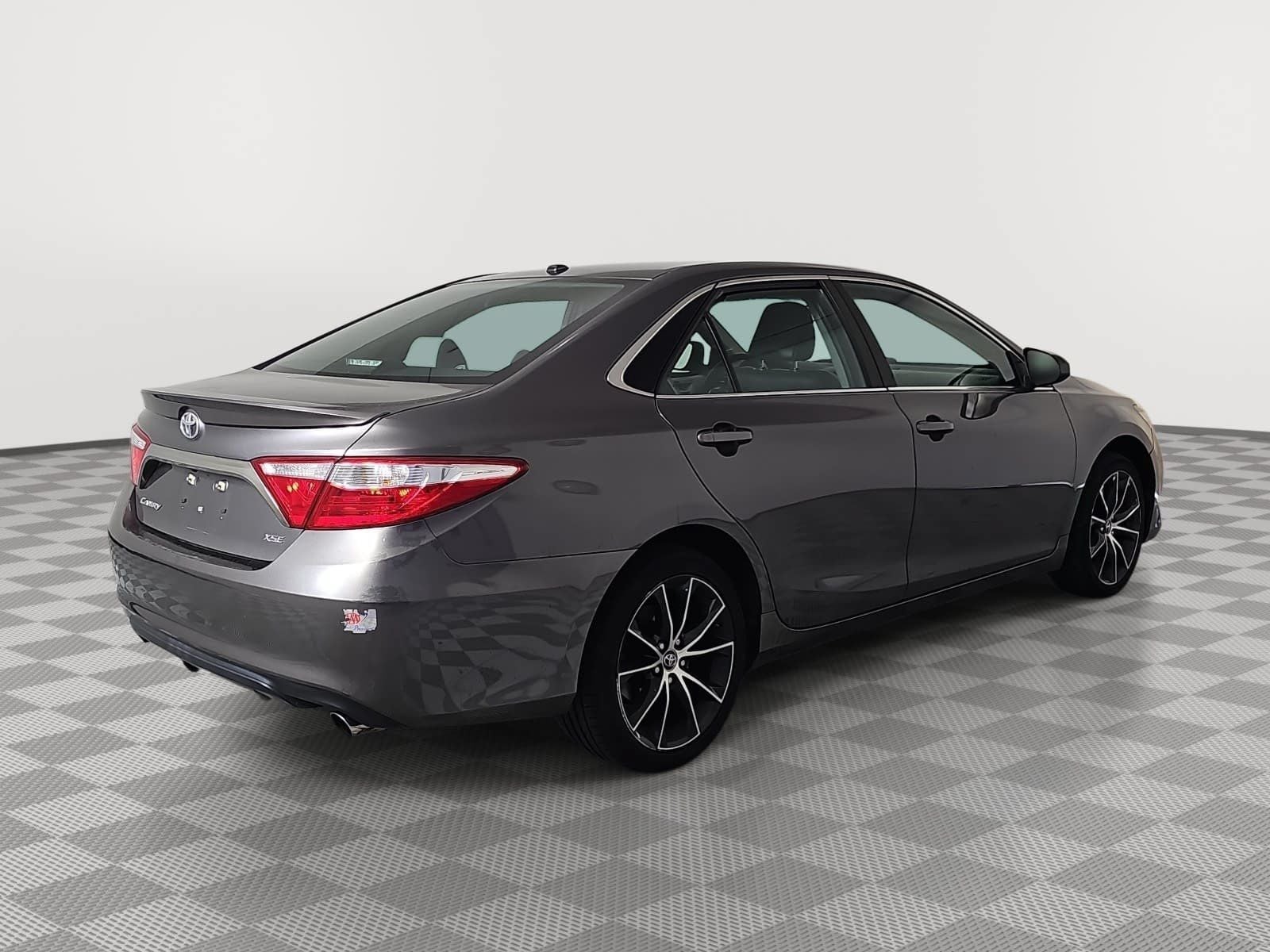 2016 Toyota Camry XSE