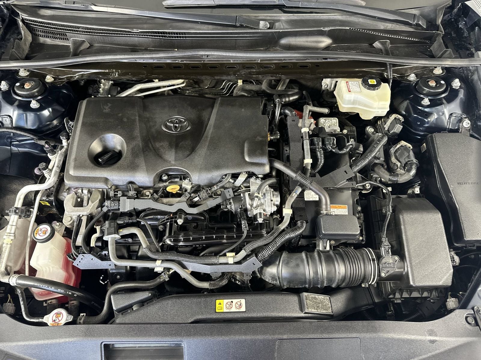 2021 Toyota Camry Hybrid LE