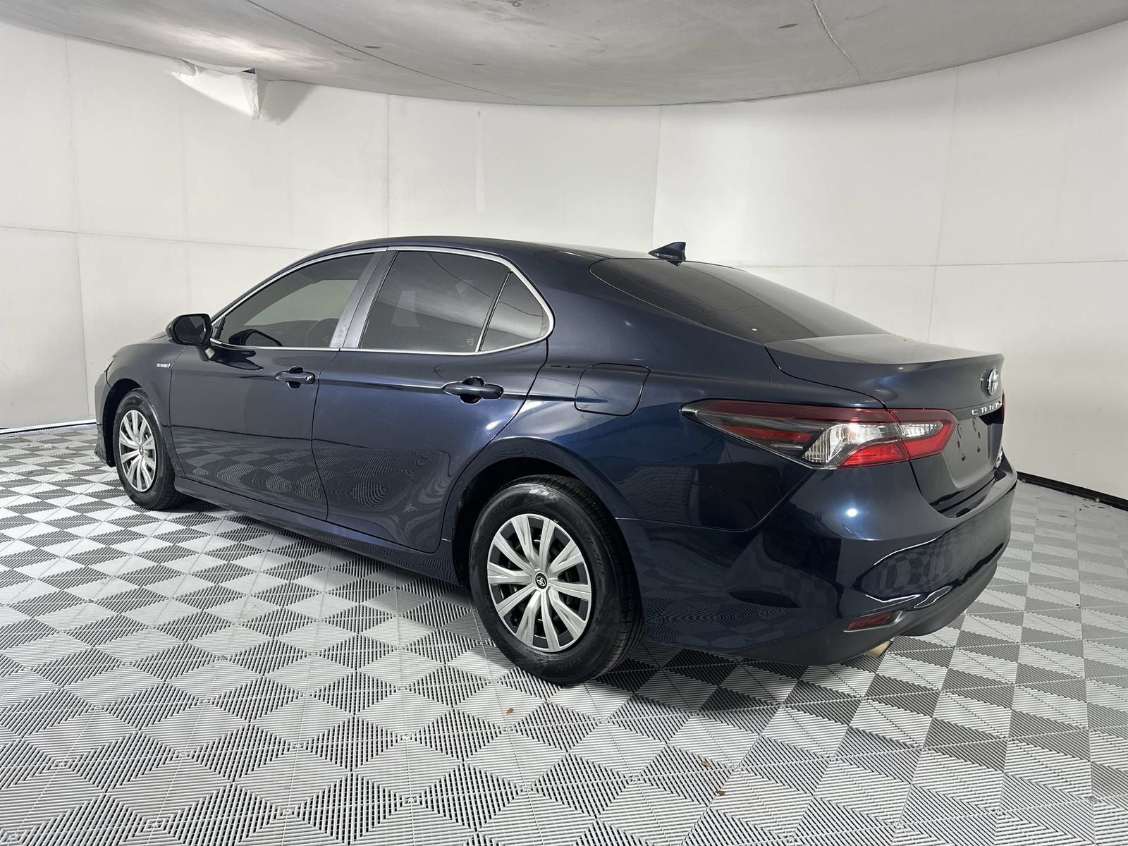 2021 Toyota Camry Hybrid LE