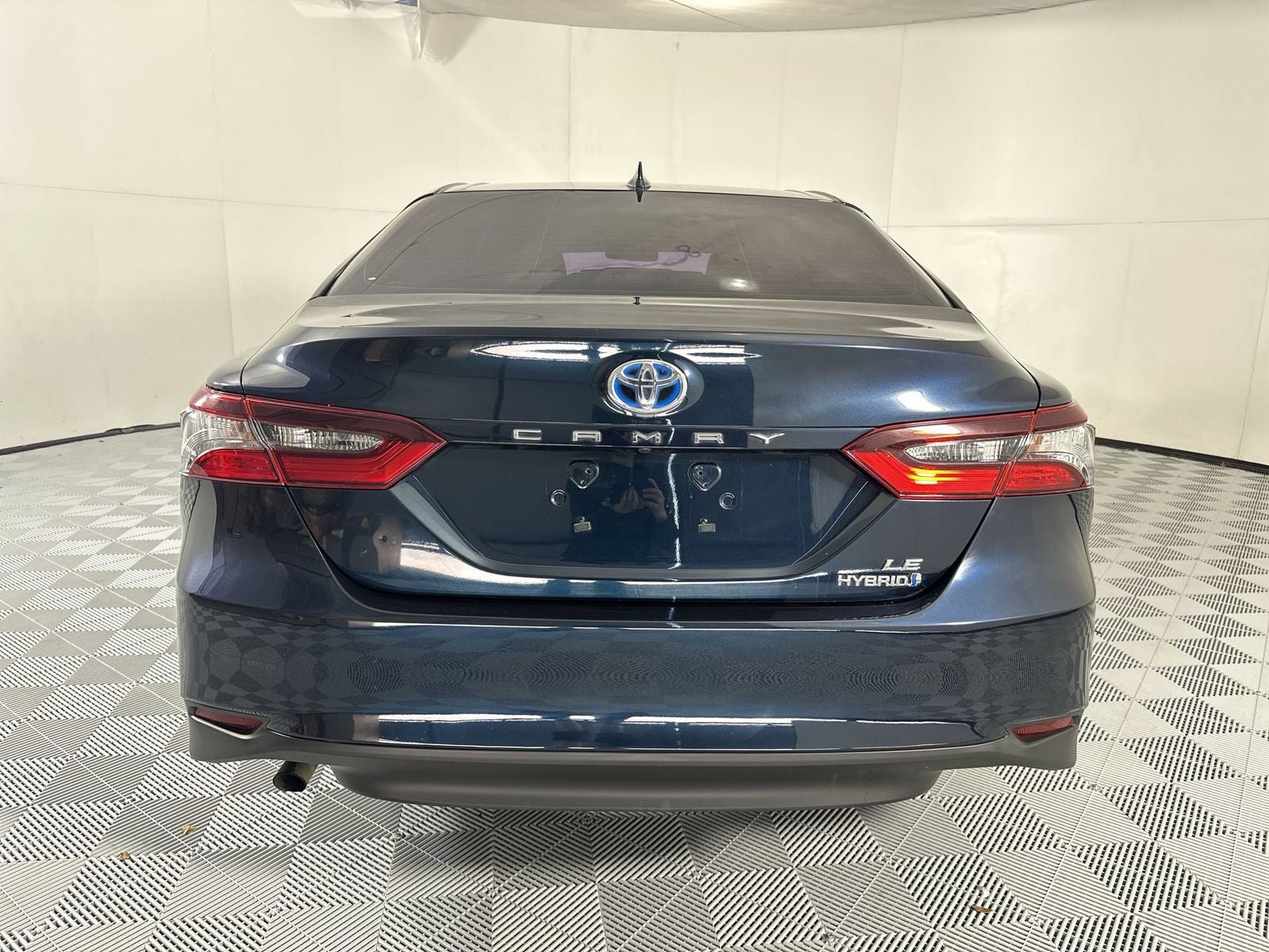 2021 Toyota Camry Hybrid LE