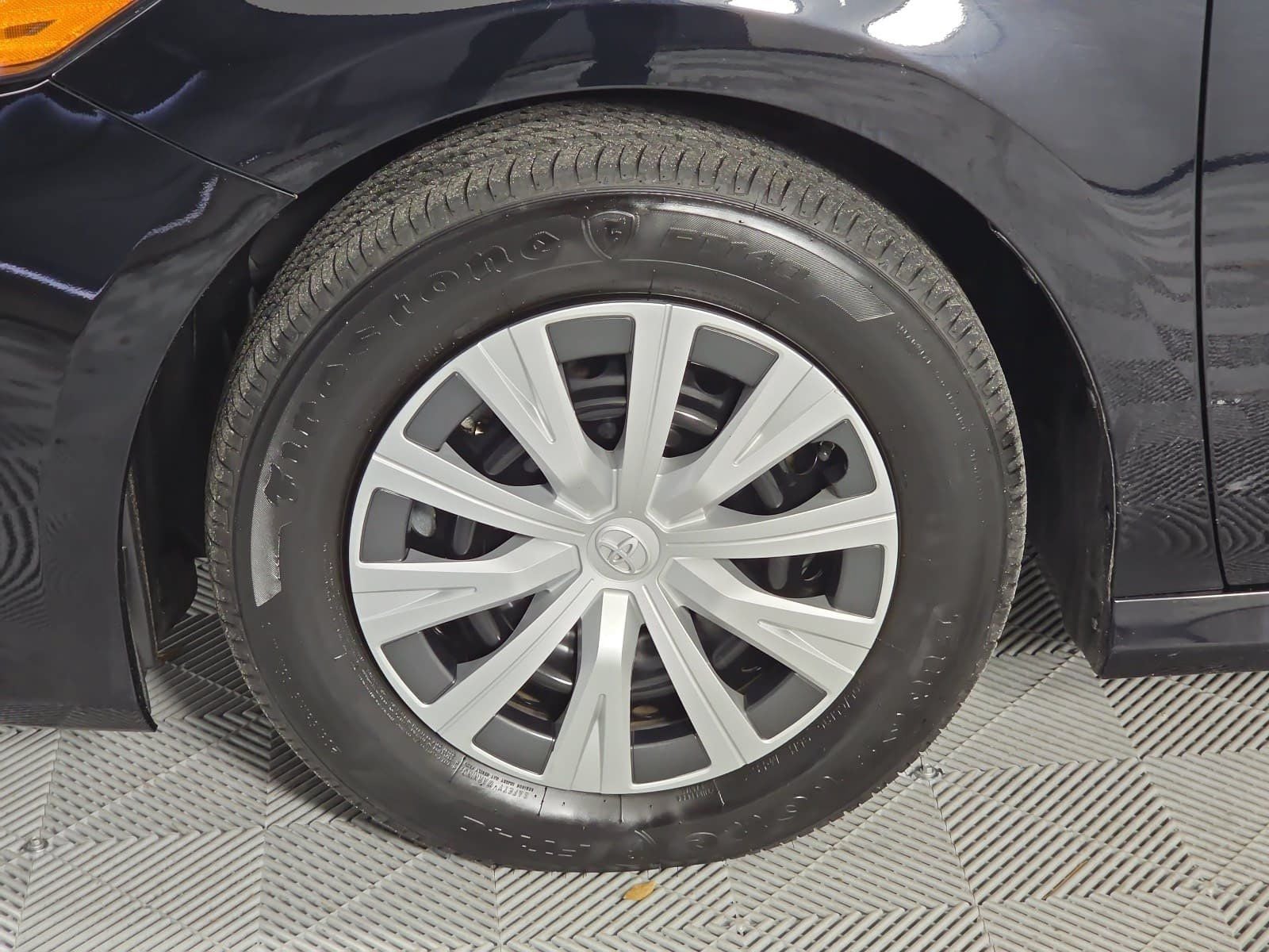2024 Toyota Camry Hybrid LE