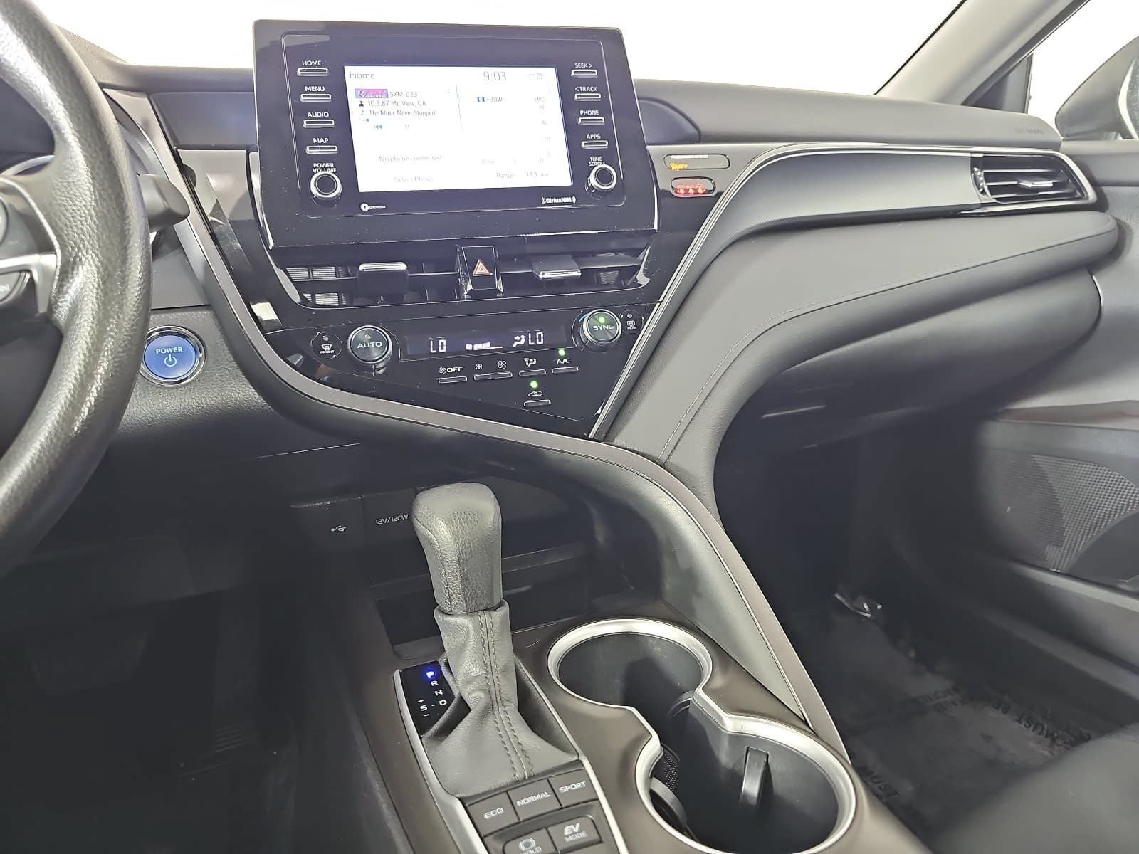 2024 Toyota Camry Hybrid LE