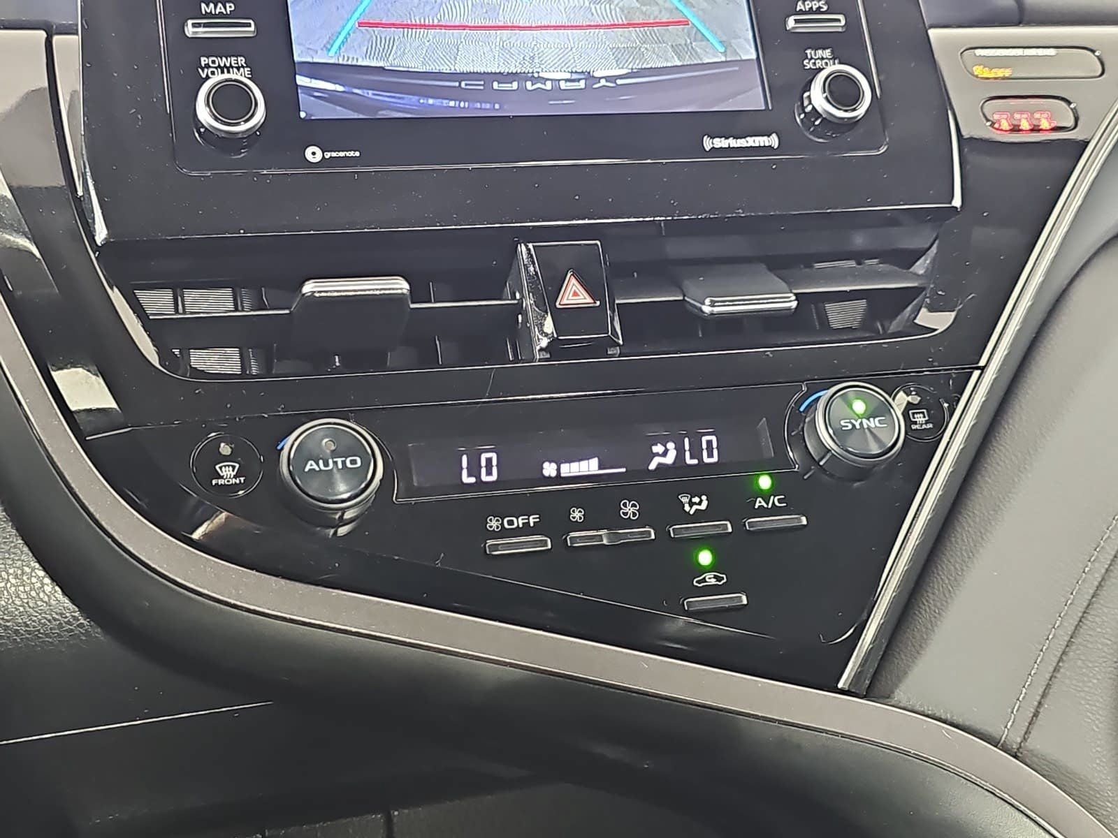 2024 Toyota Camry Hybrid LE