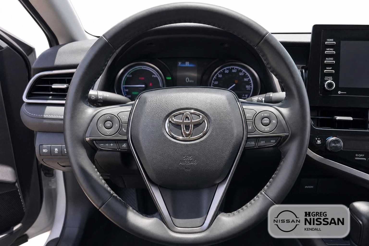 2023 Toyota Camry Hybrid SE