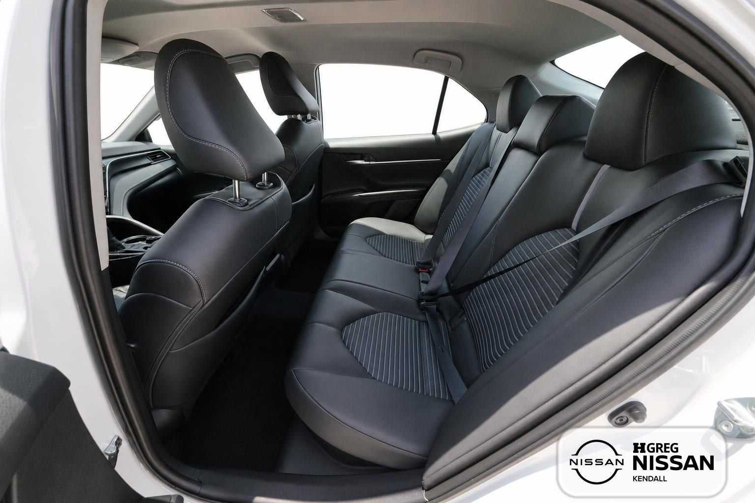 2023 Toyota Camry Hybrid SE