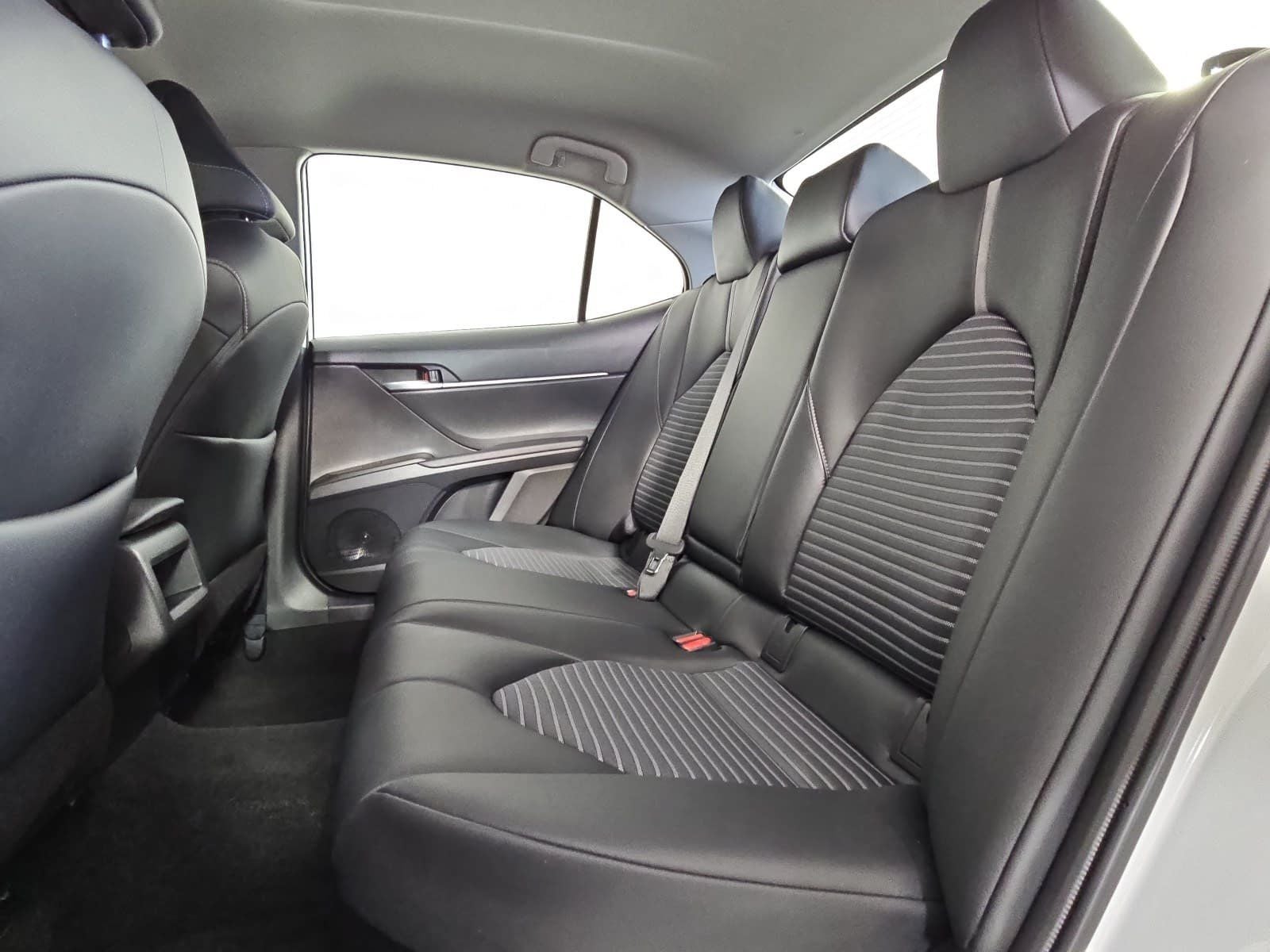2023 Toyota Camry Hybrid SE