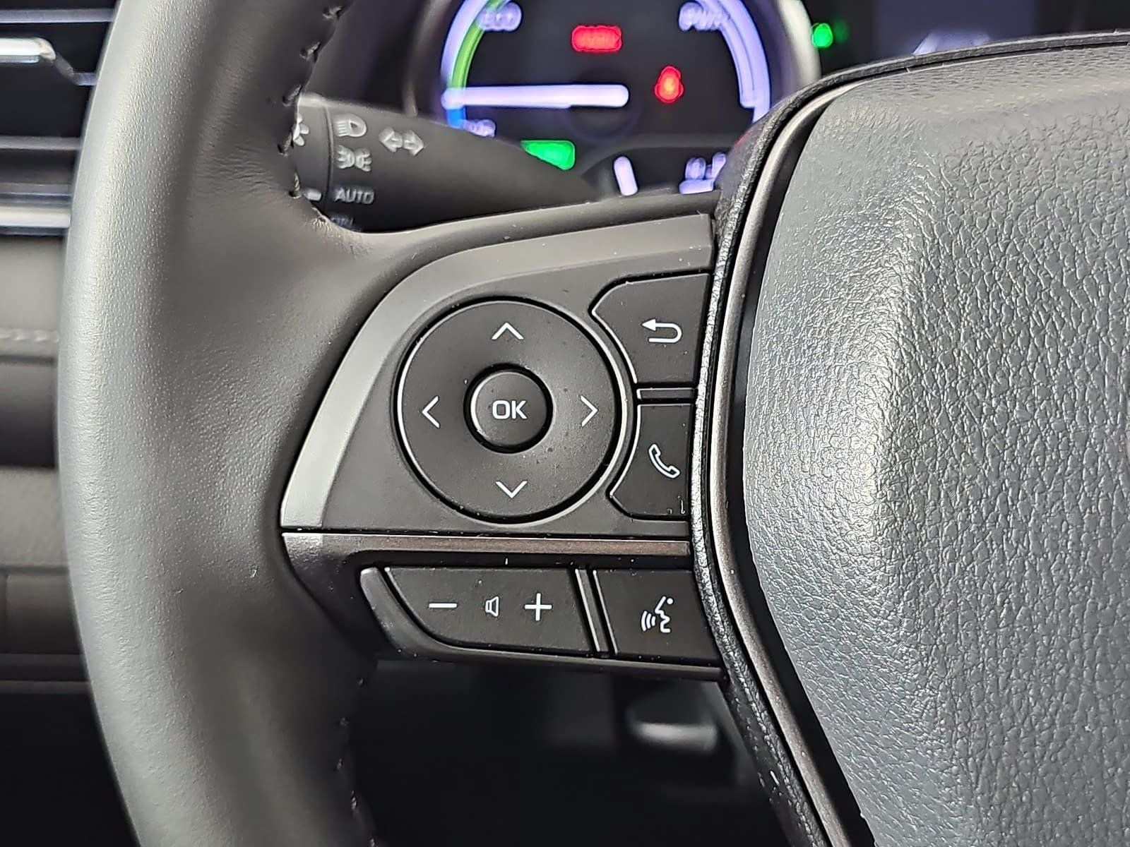2023 Toyota Camry Hybrid SE
