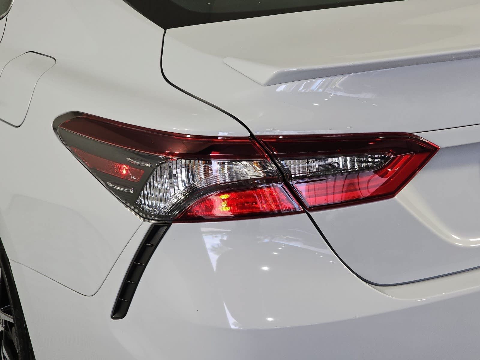 2023 Toyota Camry Hybrid SE
