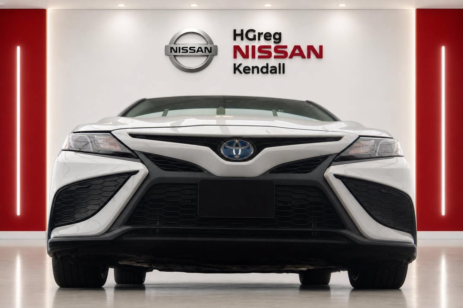 2023 Toyota Camry Hybrid SE