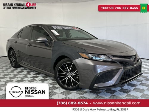 2022 Toyota Camry SE