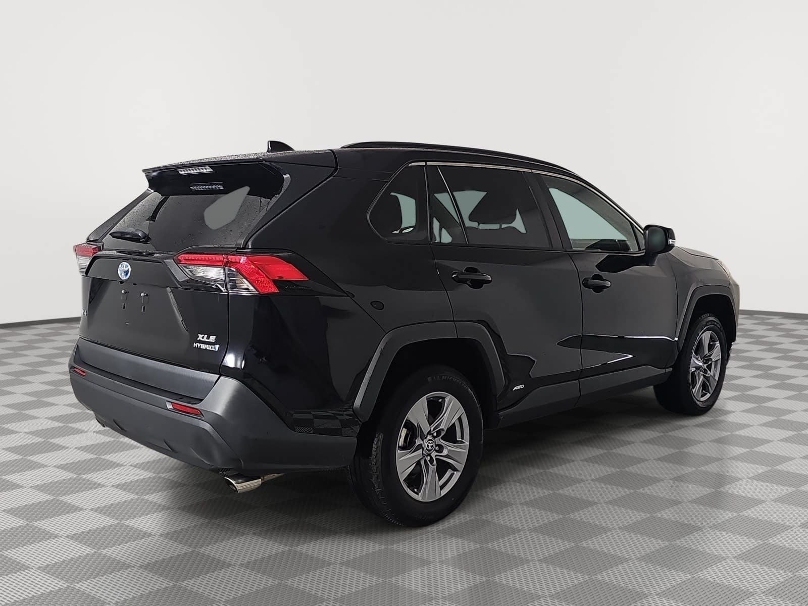 2023 Toyota RAV4 Hybrid XLE