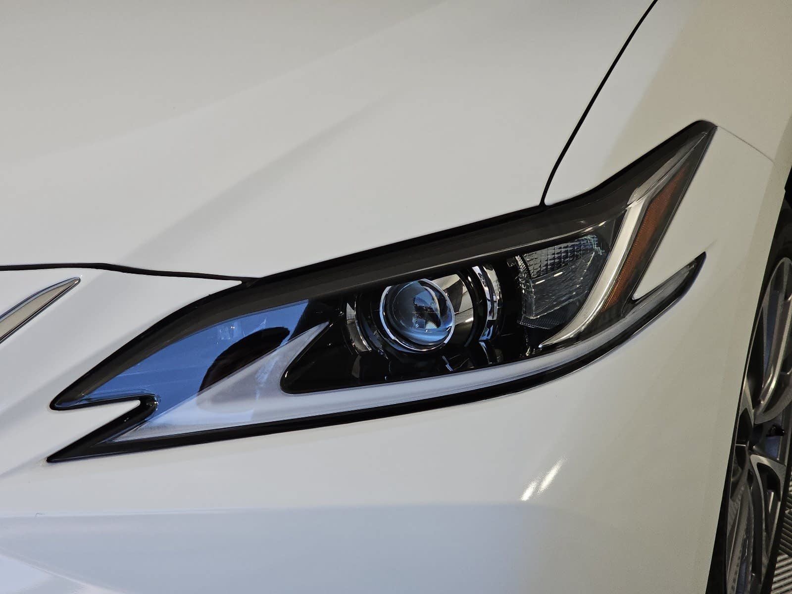 2022 Lexus ES 350