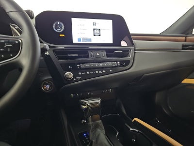 2025 Lexus ES 350