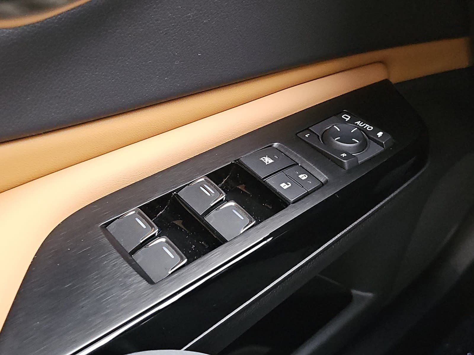 2025 Lexus ES 350
